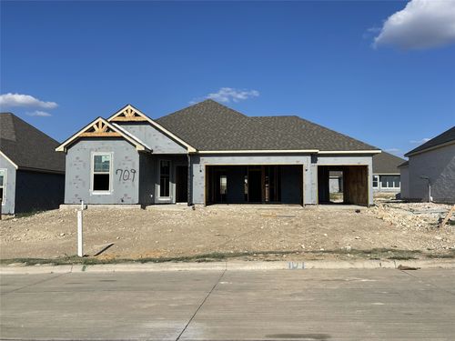 709 Bass Lake Ln, Cleburne, TX, 76033-4059 | Card Image