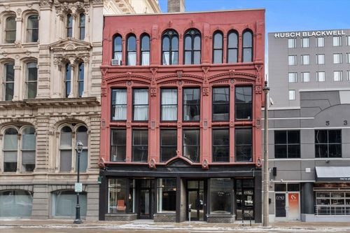 532 N Water St, Milwaukee, WI, 53202-5519 | Card Image