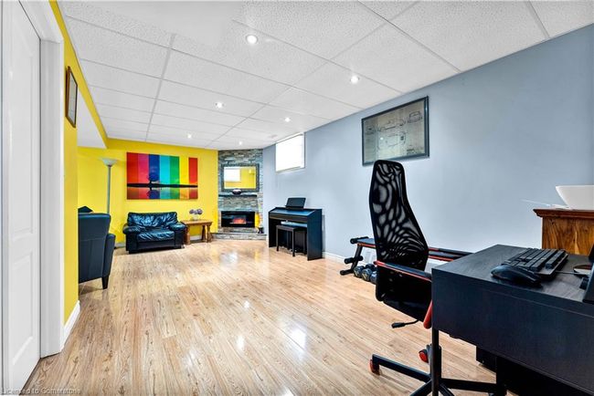 572 Altheim Cres, House other with 3 bedrooms, 4 bathrooms and 4 parking in Waterloo ON | Image 25