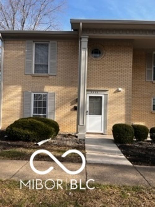 5522 Greenview Dr, Indianapolis, IN, 46220-5741 | Card Image