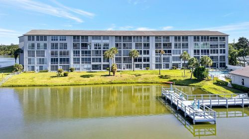 p205-3344 Lake Bayshore Dr, Bradenton, FL, 34205-5573 | Card Image