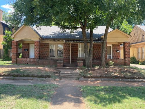 711 Baylor St, Wichita Falls, TX, 76301-4205 | Card Image