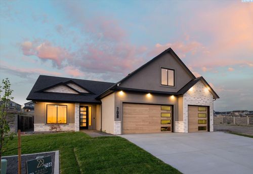 708 Lazio Way, Richland, WA, 99352 | Card Image