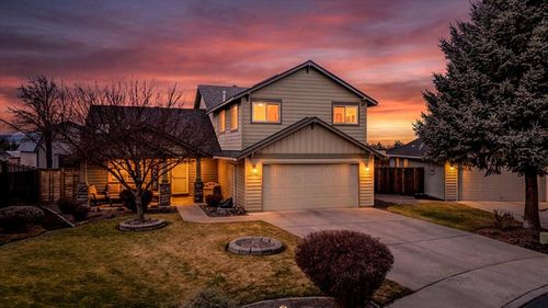 2240 Nw Oak Ct, Redmond, OR, 97756-7665 | Card Image