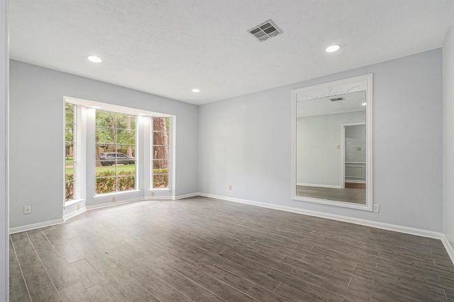 6307 Bayonne Dr, House other with 6 bedrooms, 5 bathrooms and 7 parking in Spring TX | Image 6