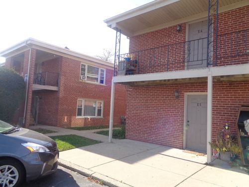 e1-1340 Main St, Wheaton, IL, 60187-3531 | Card Image