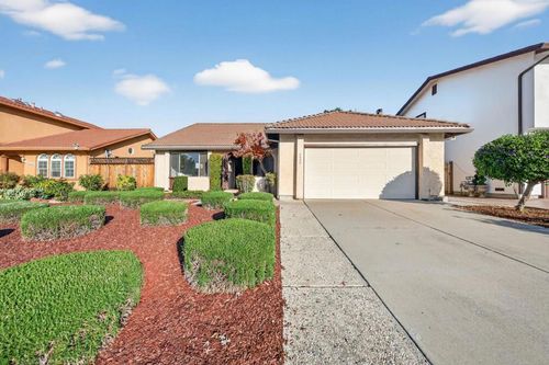 4464 Bald Eagle Way, San Jose, CA, 95118-2018 | Card Image