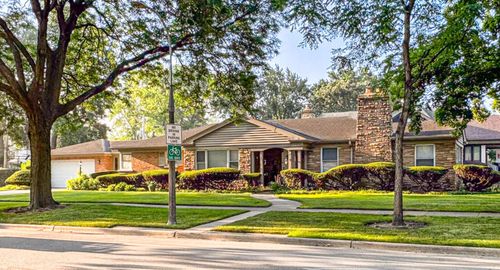 755 Franklin Ave, River Forest, IL, 60305-1723 | Card Image