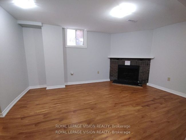 LOWER - 738 Stonepath Cir, House attached with 1 bedrooms, 1 bathrooms and 1 parking in Pickering ON | Image 5