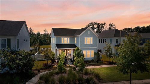 285 Great Lawn Dr, Summerville, SC, 29486-8258 | Card Image