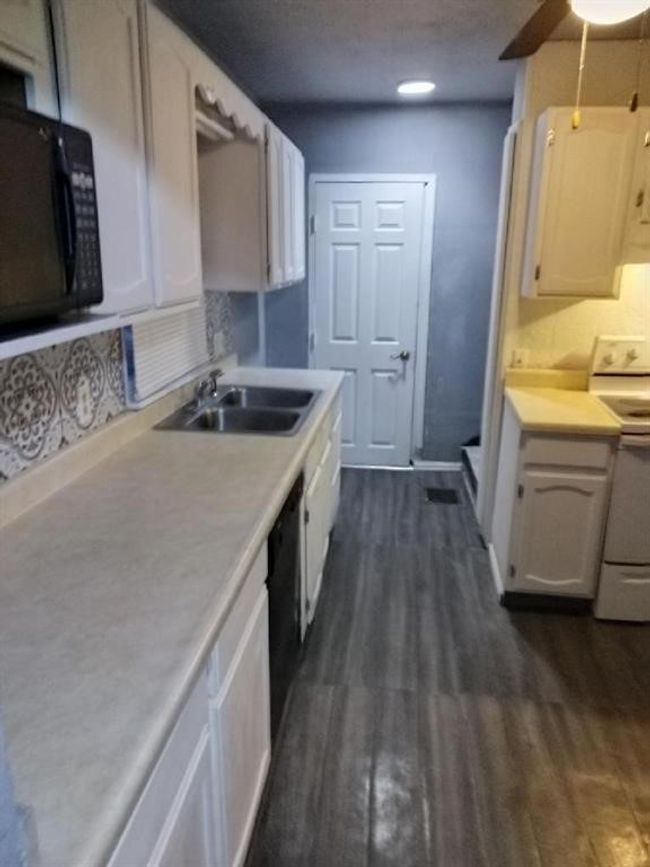 1402 N St Sw, House other with 4 bedrooms, 2 bathrooms and null parking in Cedar Rapids IA | Image 14