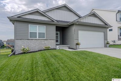 19012 Fir Street, House other with 5 bedrooms, 3 bathrooms and 2 parking in Gretna NE | Image 2