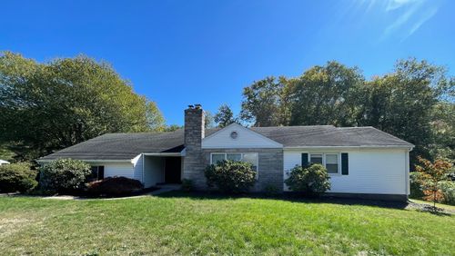 82 N High St, Clinton, CT, 06413-1731 | Card Image