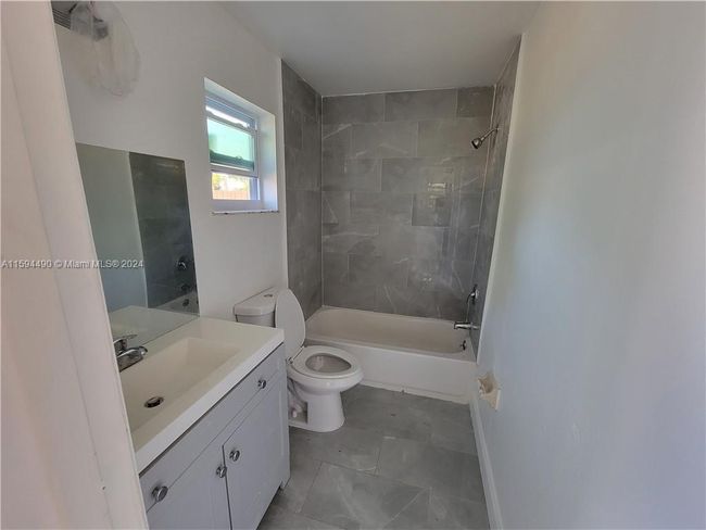 2113 Liberty St, Home with 0 bedrooms, 0 bathrooms and 4 parking in Hollywood FL | Image 25