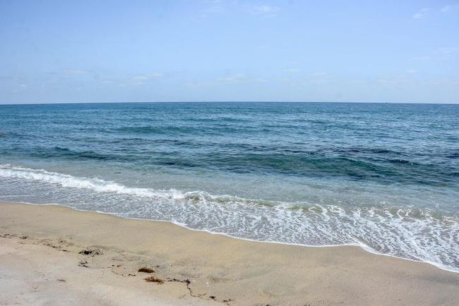 APT-507 - 3250 Ocean Blvd, Condo with 2 bedrooms, 2 bathrooms and null parking in Palm Beach FL | Image 5