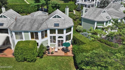 gh-4-19 Hawthorne Rd, Stockbridge, MA, 01262-7760 | Card Image