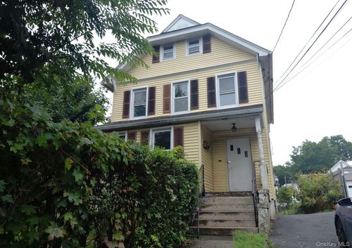 424 Willett Ave, Port Chester, NY, 10573-3132 | Card Image