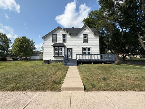 400 Walnut St Sw, Sleepy Eye, MN, 56085-1145 | Card Image
