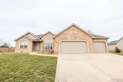 9605 Weatherby St, Mascoutah, IL, 62258-2894 | Card Image