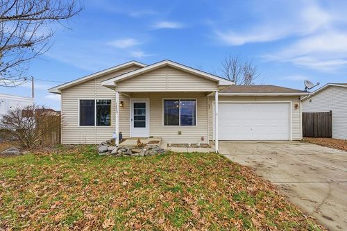 13920 W 12th Ave, Airway Heights, WA, 99001-9066 | Card Image