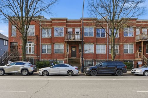 a3-2225 W Warren Blvd, Chicago, IL, 60612-2472 | Card Image