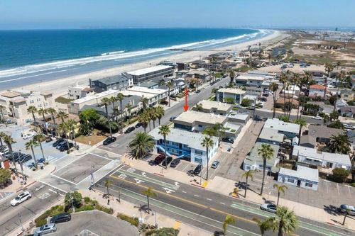 679 Seacoast Dr, Imperial Beach, CA, 91932-1034 | Card Image