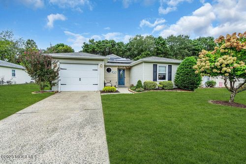 16 Thames Pl, Brick, NJ, 08723-7825 | Card Image