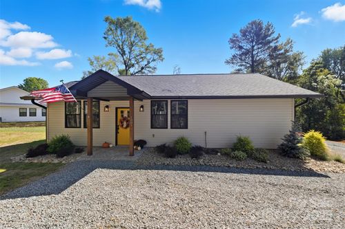 1001 College Blvd, Dallas, NC, 28034-9710 | Card Image