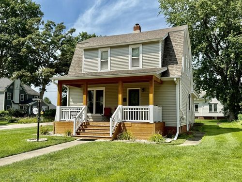 2731 7th St, Peru, IL, 61354-2427 | Card Image