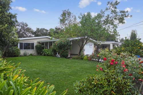 2509 Illinois St, East Palo Alto, CA, 94303-1230 | Card Image