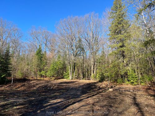 120 Norlock Rd, Barry's Bay, ON, K0J1B0 | Card Image