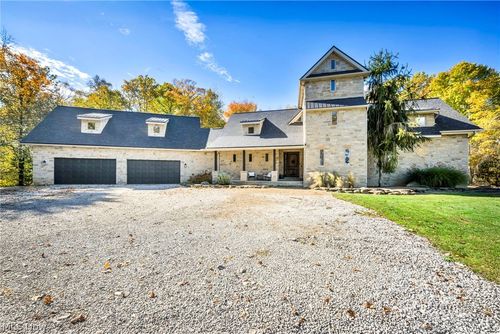 7184 Neff Rd, Valley City, OH, 44280-9572 | Card Image