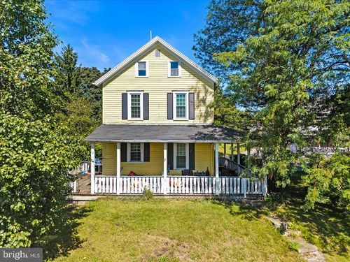 2617 Orefield Rd, ALLENTOWN, PA, 18104-9742 | Card Image