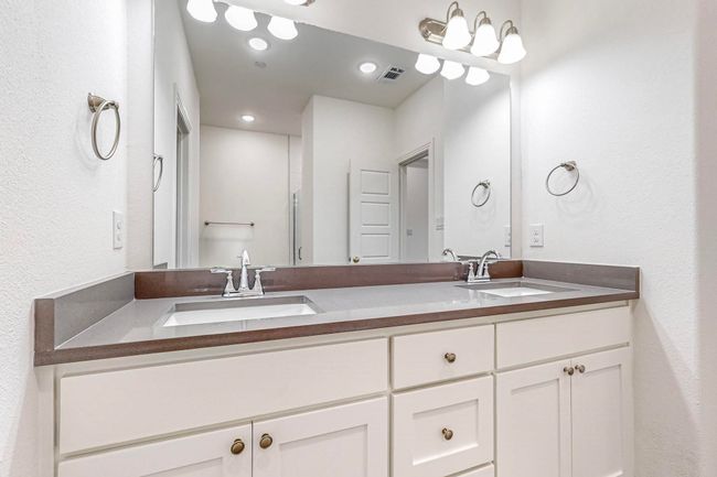 329 Mule Deer Dr, Townhouse with 4 bedrooms, 3 bathrooms and null parking in Little Elm TX | Image 23
