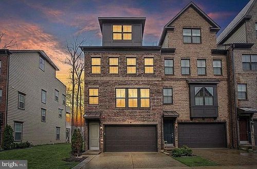 3799 Rainier Dr, FAIRFAX, VA, 22033-2983 | Card Image