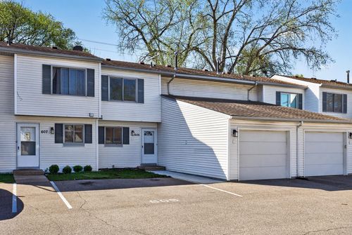605 E Portland Dr, Burnsville, MN, 55337-3680 | Card Image