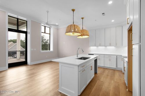 unit-204-805 Mulberry St, Beaufort, NC, 28516-1935 | Card Image