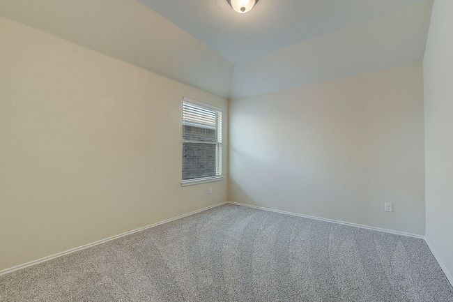 Unfurnished room featuring carpet flooring and baseboards | Image 18