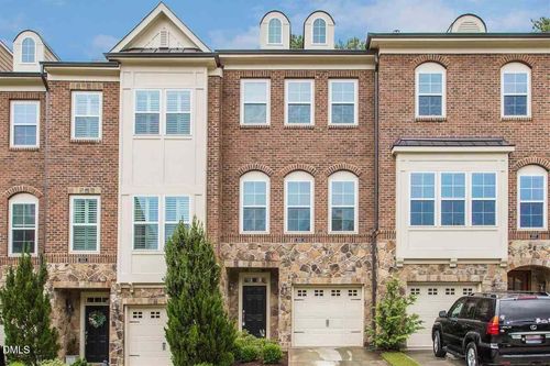 225 Penley Cir, Raleigh, NC, 27609-7240 | Card Image