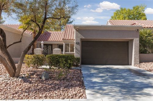 8529 Willowrich Dr, Las Vegas, NV, 89134-8674 | Card Image