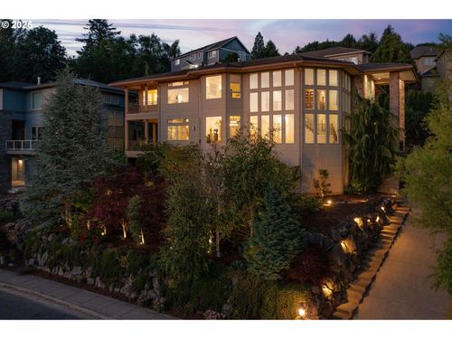 3246 Nw Chapin Dr, Portland, OR, 97229-8066 | Card Image