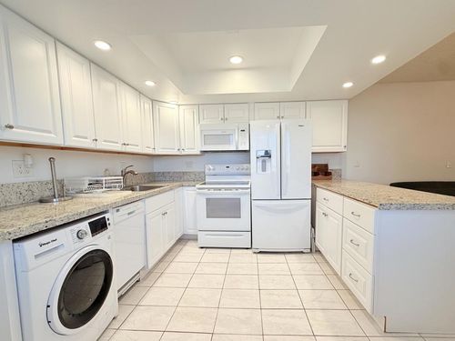 unit-42-64281 Spyglass Ave, Desert Hot Springs, CA, 92240-1227 | Card Image