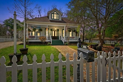 502 E Benners Street, Jefferson, TX, 75657 | Card Image