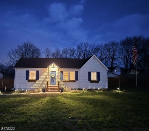 6 Water St, Vienna, NJ, 07880-2001 | Card Image