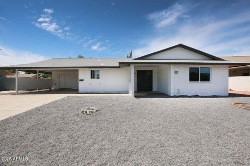 10631 W Salem Dr, Sun City, AZ, 85351-4749 | Card Image