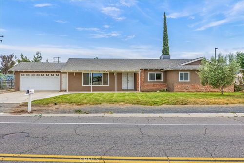 3998 Bluff St, Norco, CA, 92860-2241 | Card Image