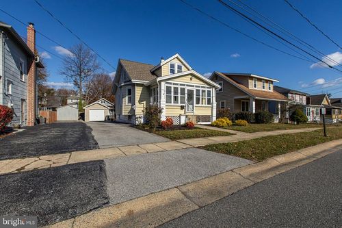 15 Winston Ave, WILMINGTON, DE, 19804-1727 | Card Image