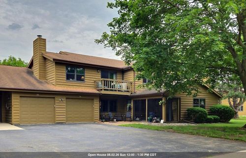 95-940 Babcock Street, NEENAH, WI, 54956 | Card Image