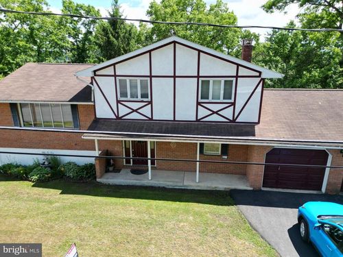 360 Ohio Ave, SHENANDOAH, PA, 17976-1323 | Card Image