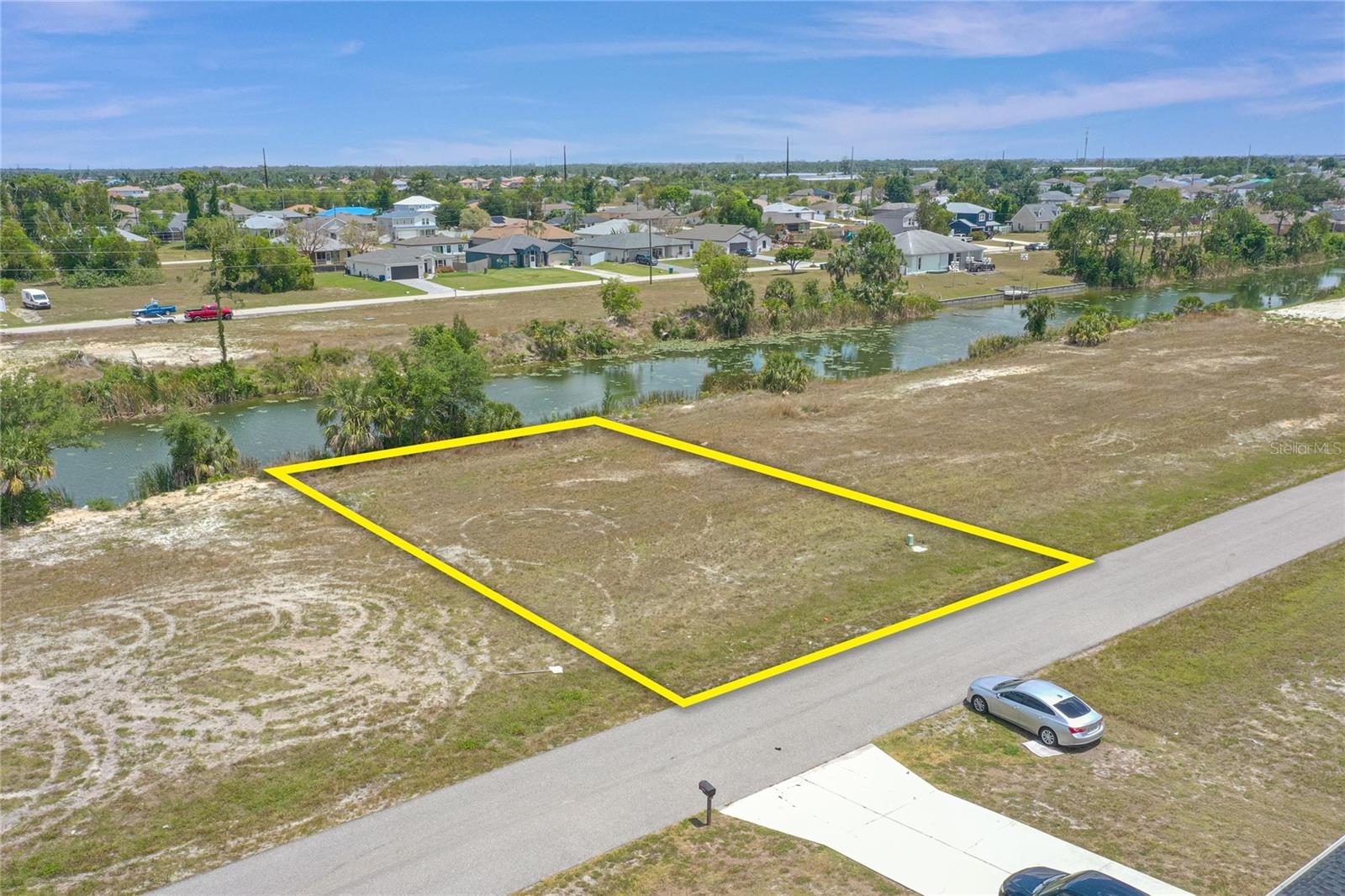 Land in CAPE CORAL 3